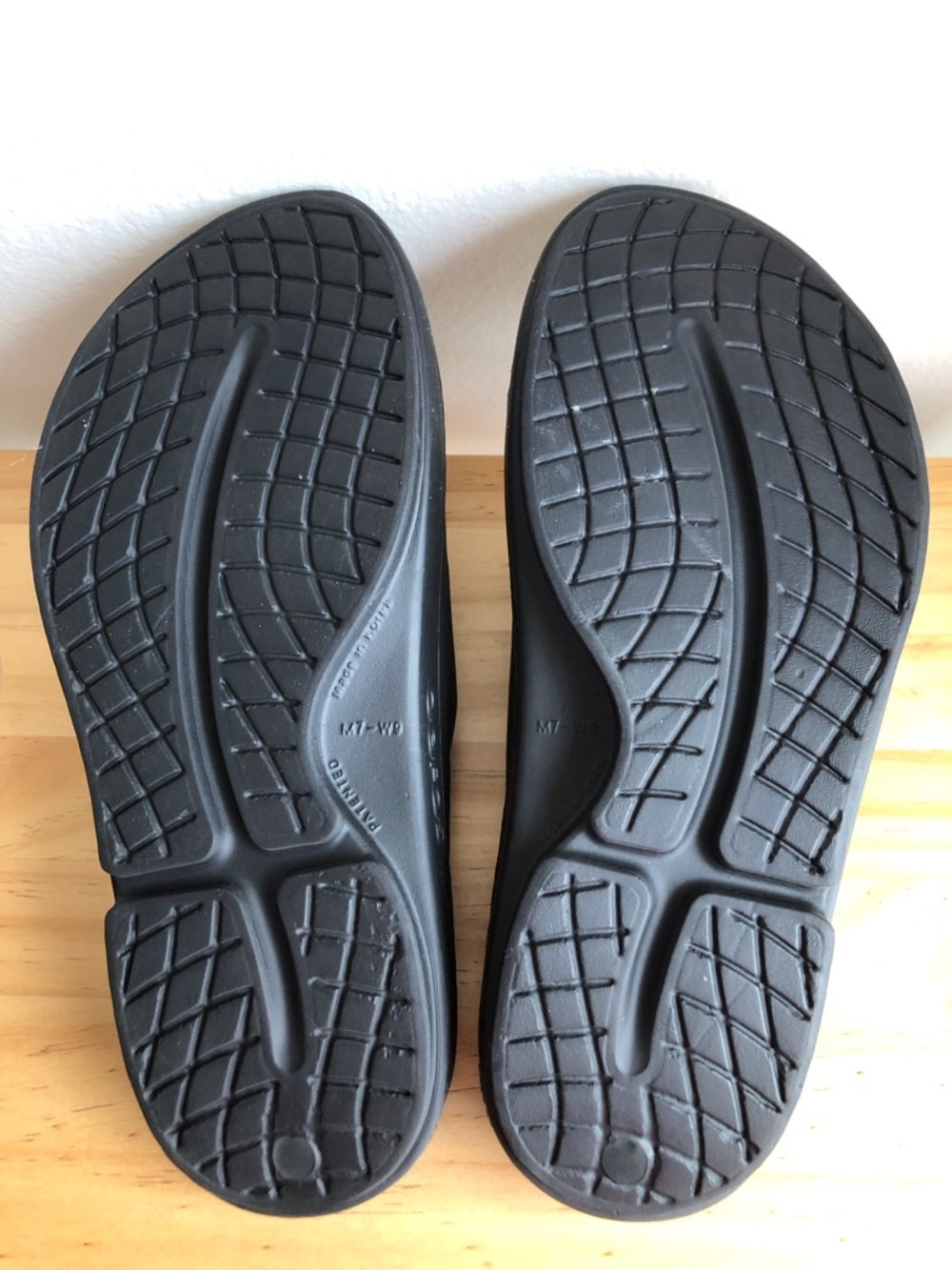 Oofos OOAHH Slide sz 9 - Picture 6 of 10